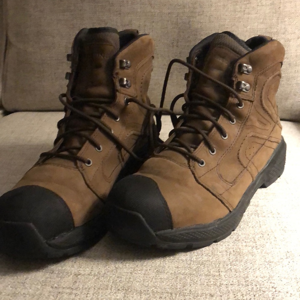 Mens Redwing boots. Size 10.5 D. Worn once in excellent condition.